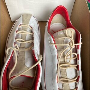 White leather vintage Jordan size 8